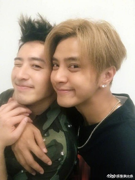 00705vAVgy1ftzs4hwc2aj30c80gagmw