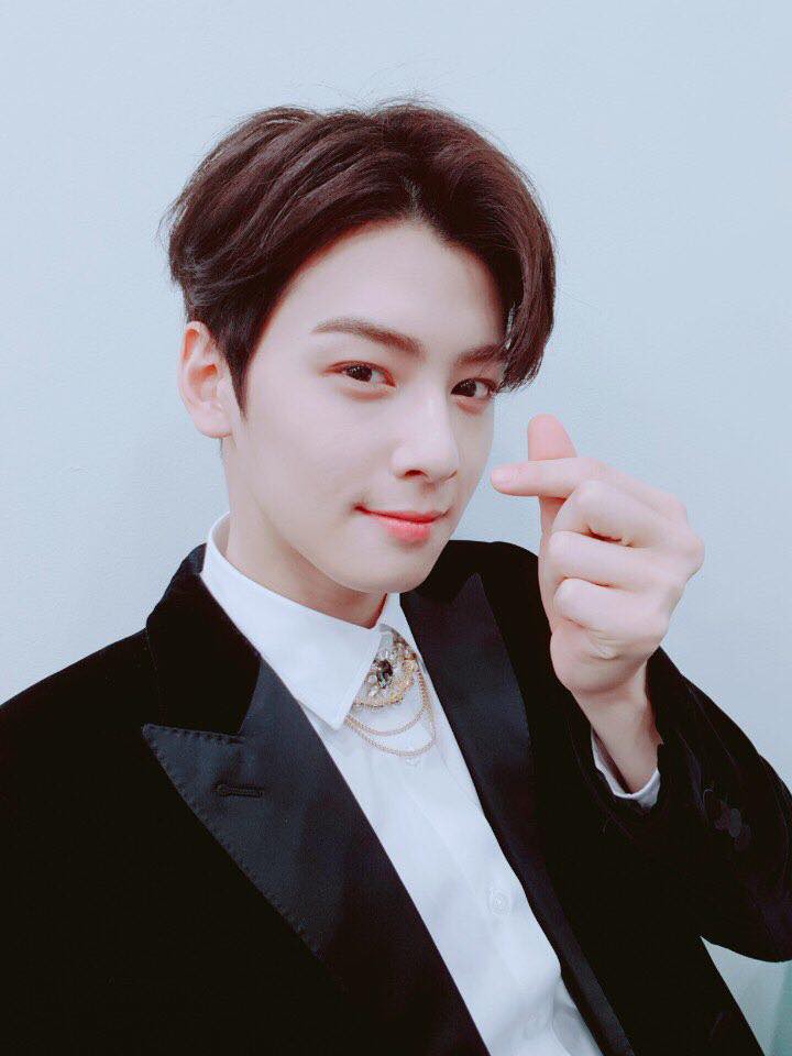 26166155_1574419799309905_3877191132047618856_n