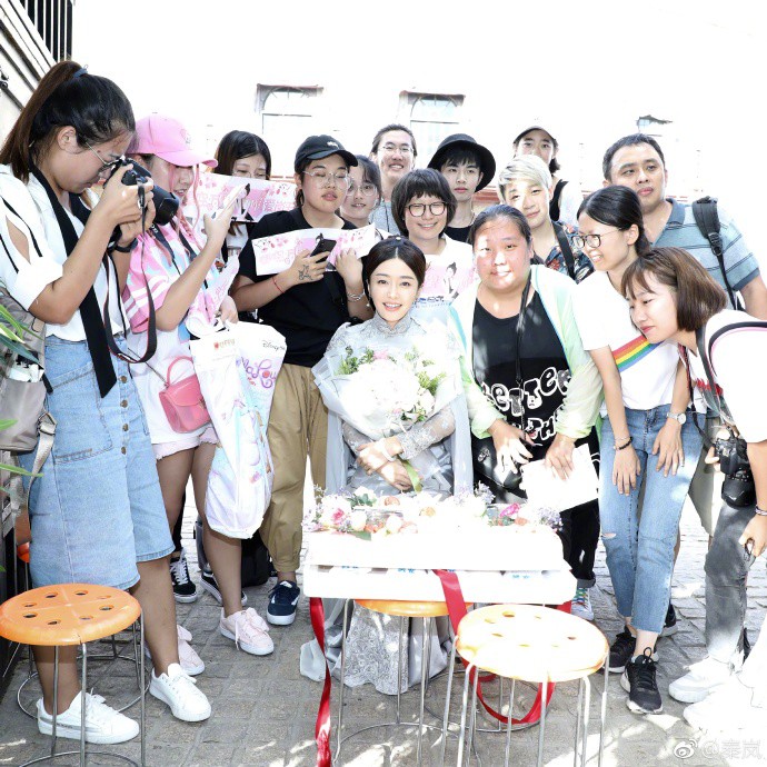 471182a5gy1fu9h3ndbbjj235s35s1l1