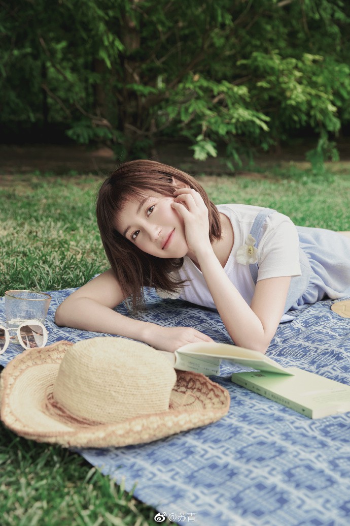 4e12ebcely1ft8248rhxsj22kw3vc1l5