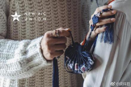 5a79043fgy1fuo41797a2j20u00k0q57