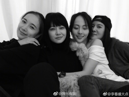 70dfbeb7ly1fuoejyz4glj21kw16o7wi