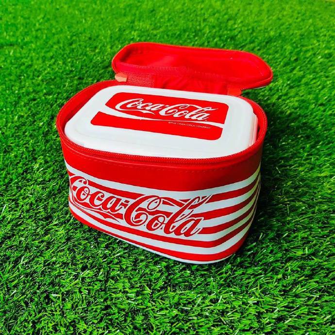 76cf6d7fly1fu1932m5zhj20qo0qoq8m