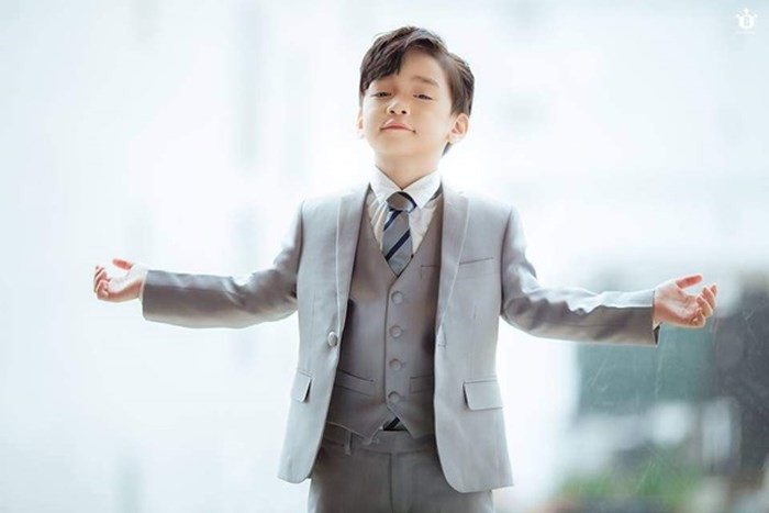 pho-chu-tich-lee-nhi-la-cao-huu-nhat-a-vuong-cuoc-thi-hoang-tu-va-cong-ch