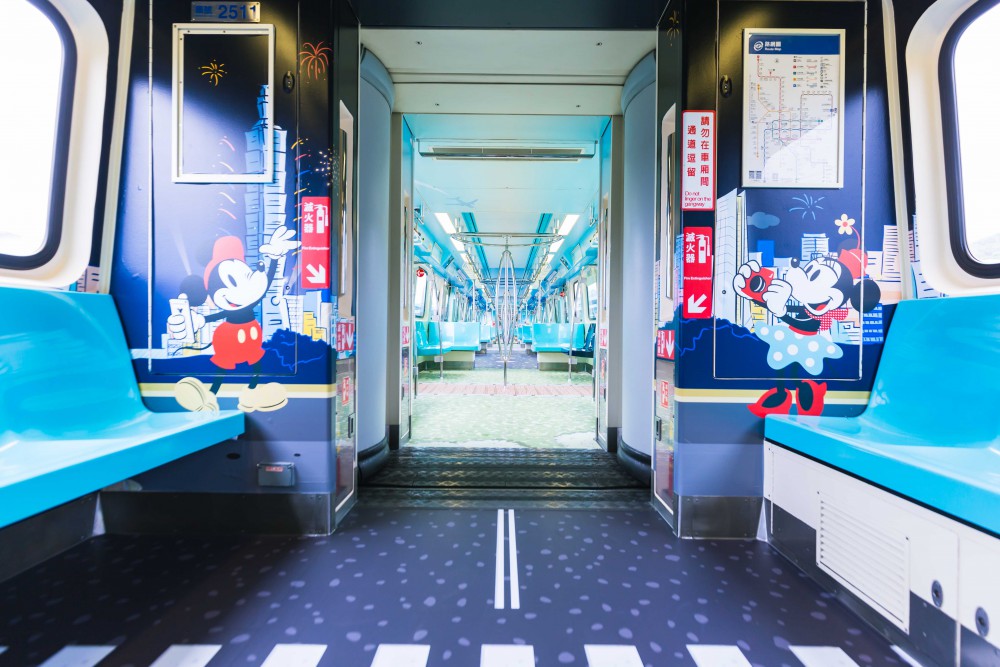 米奇趣遊台北彩繪列車24