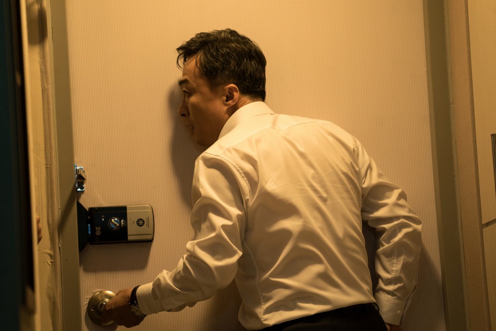 003【致命目擊】劇照_李星民在片中目睹兇殺命案，跟兇手展開亡命追擊