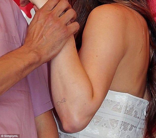 4FB9C05000000578-6133637-The_infinity_symbol_is_a_popular_tattoo_design_given_it_s_meanin-m-107_1536141032671