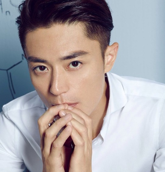 63bed2bcly1fv6pbmubskj20f60gkn7a