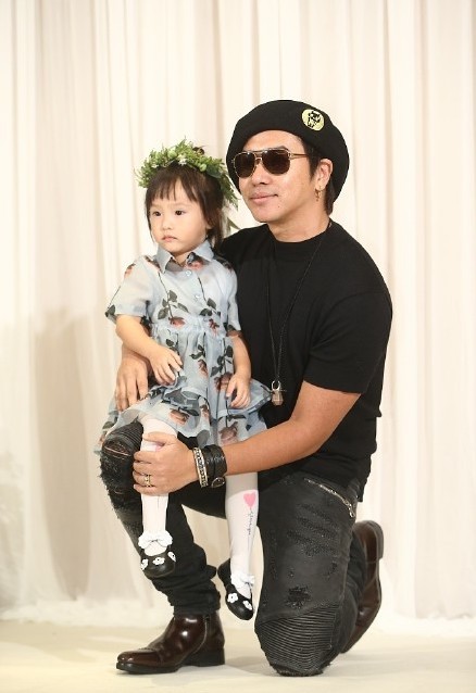 71482140ly1fvb8bsd3fwj20iz0sgaf6