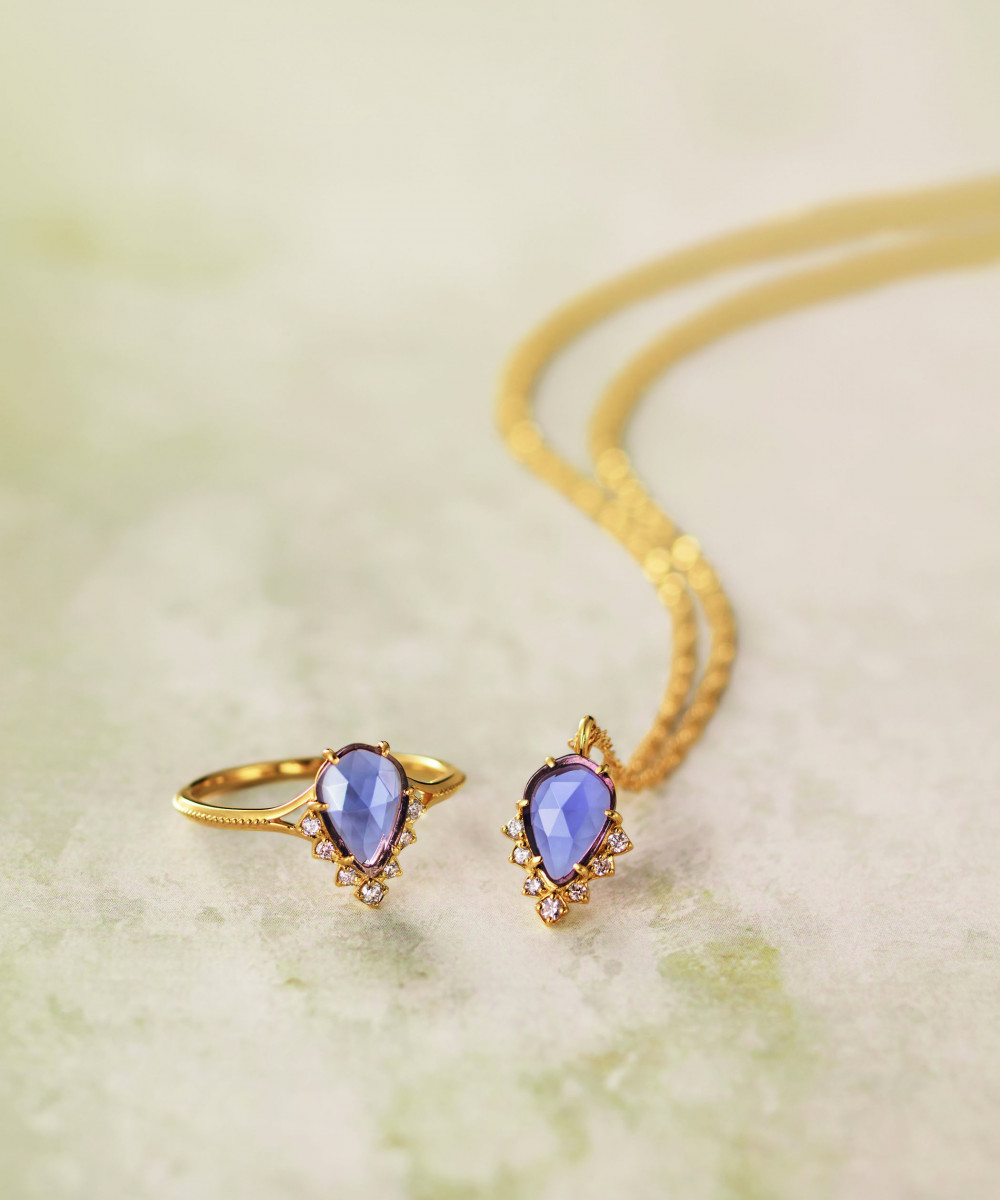 形象圖忠孝旗艦門市限定戒指(左)$25700 項鍊(右)$26900