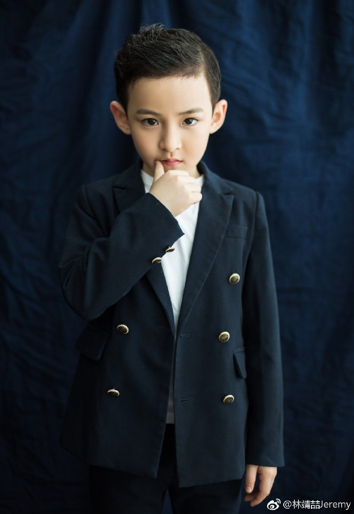 0061qjnEgy1fqh6d2ic0cj30qo12pwhs