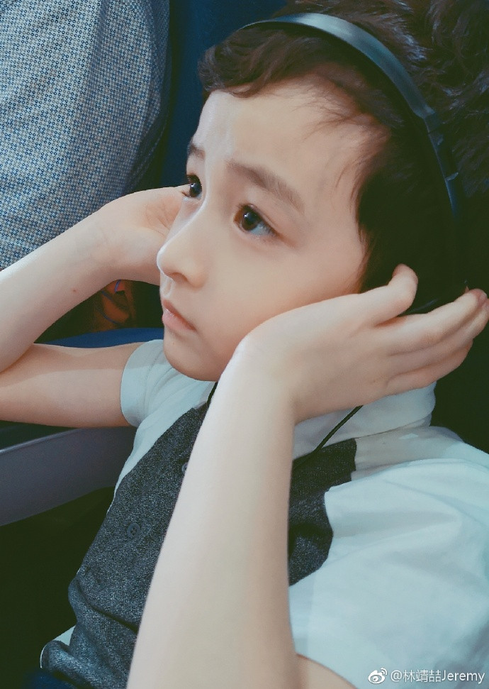 0061qjnEly1fud4u6kqg0j30xt1ble81