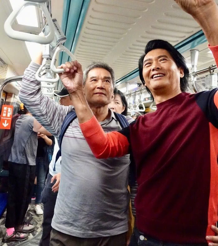 2205631a6c48ab26c0f7742bd21ea564