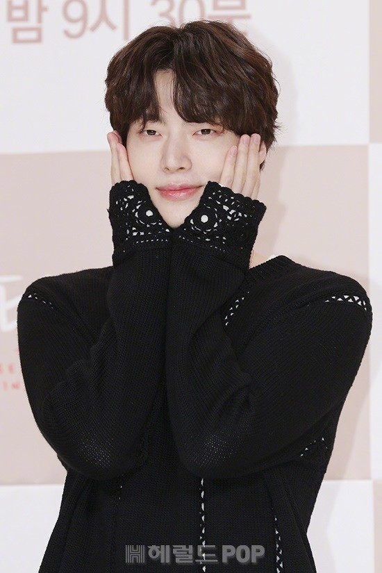 61fe3daaly1fvw5sgvdr8j20fa0mxjtg