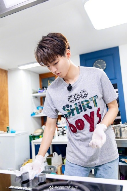 7186f99aly1fvo28dteg9j20ku0v9ael