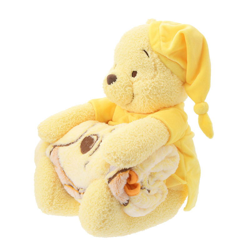 Q119_BKT_W_PLUSH_PH_3