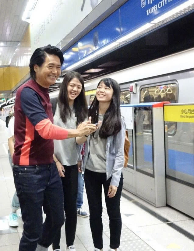 b202f368e249bc4a0c8df83ae32737a3