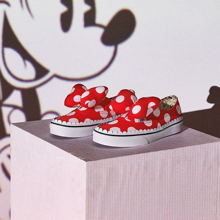 ho18-mickey-90-vn0a38etuj3-authentic-gore-minnie-s-bow-true-white-pair-1538581602