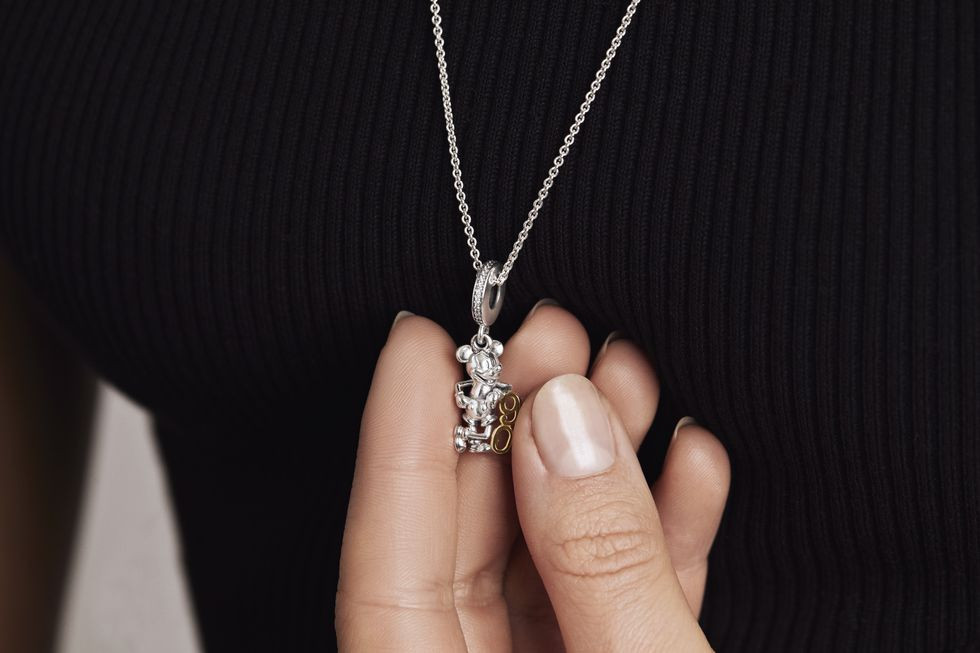 pandora-chr18-disney-05-1540803582