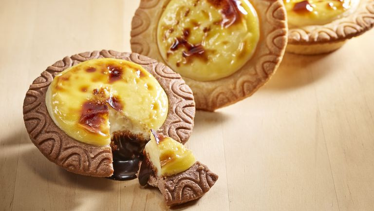 圖4-必勝客首度聯名美國經典巧克力品牌hershey-s-推出冬季限定醇黑巧克力口味-將讓巧克力控跟起司控一秒淪陷-手機拍不停-1542088122