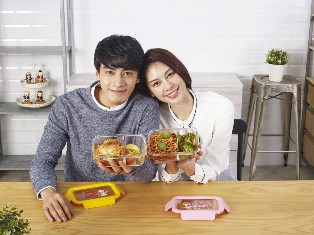 小浣熊美味分隔玻璃便當盒，700ml大容量、分隔設計超實用！