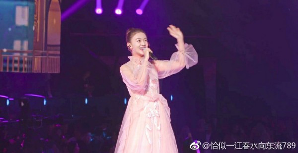 006VS2xYly1fx3fdi68lhj31fu0qo0wk