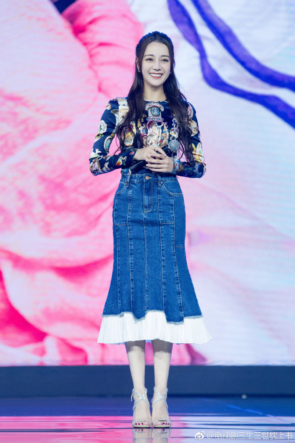 0071OIOely1fx1n91qnqzj32fl3nbx6p