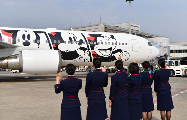 181112_0137_767_jal-640