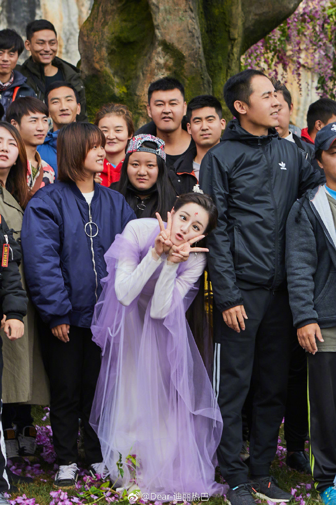 63885668ly1fxdmbwkzi2j21ji2ba7wj