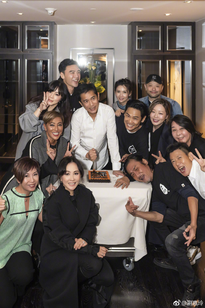 6828f4c2gy1fx48cdc0dpj20tn18g1kx