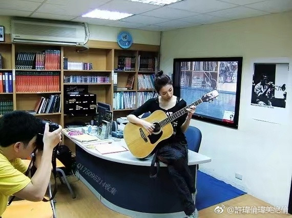 6b9a8c3aly1fwjr35l0n5j20fu0bv433