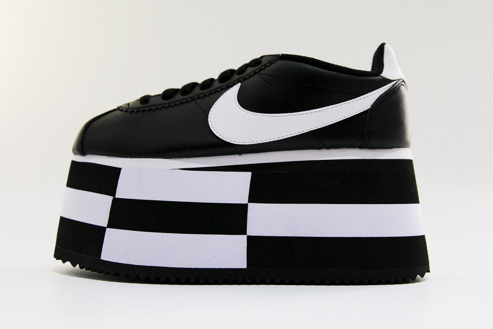 COMME des GARCONS x Nike Cortez最新聯名超厚底球鞋(黑底拼接),NT$24,800。(團團精品 )
