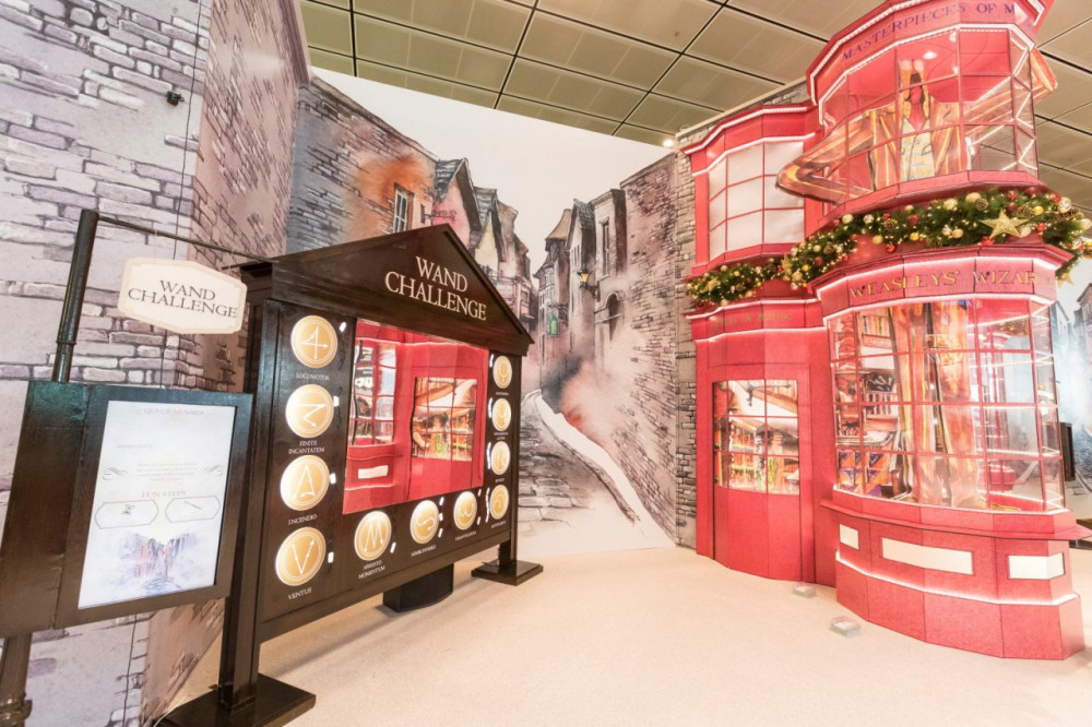 Wizarding World Wand Challenge