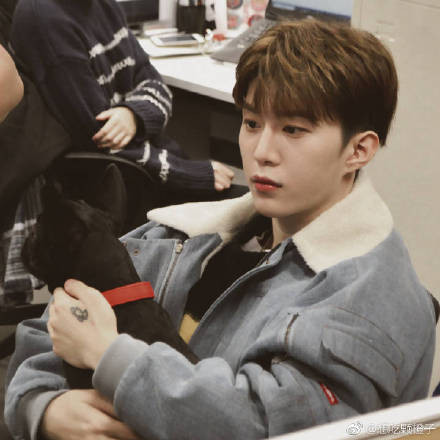 005Fr70bgy1fxwszy35owj30k00k0gn7