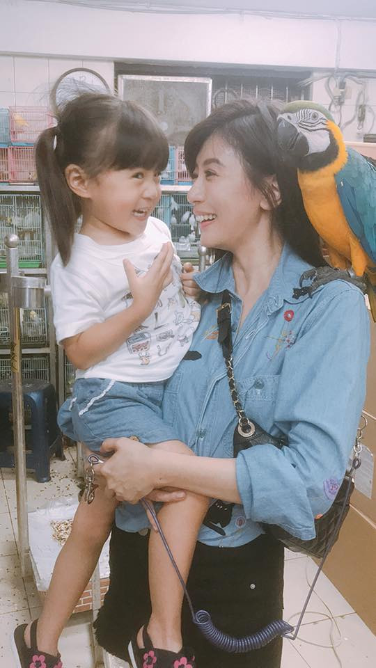 39211681_1921768767886874_942534326908616704_n