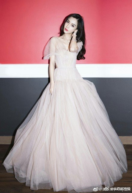 593793e5gy1fy6jx663hzj20c80hsjse