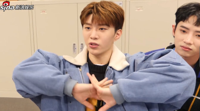 87464727ly4fxw0dyfhf7j20io0af12n