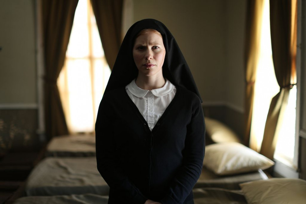 《攝魂修女院》劇照3-寇特妮哈爾佛森