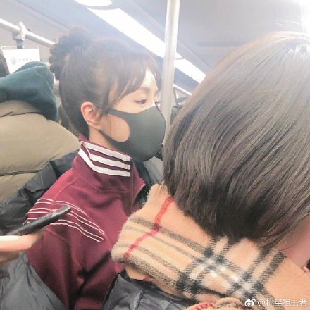 005AnS6pgy1fznstao7x6j30u00u0gu3