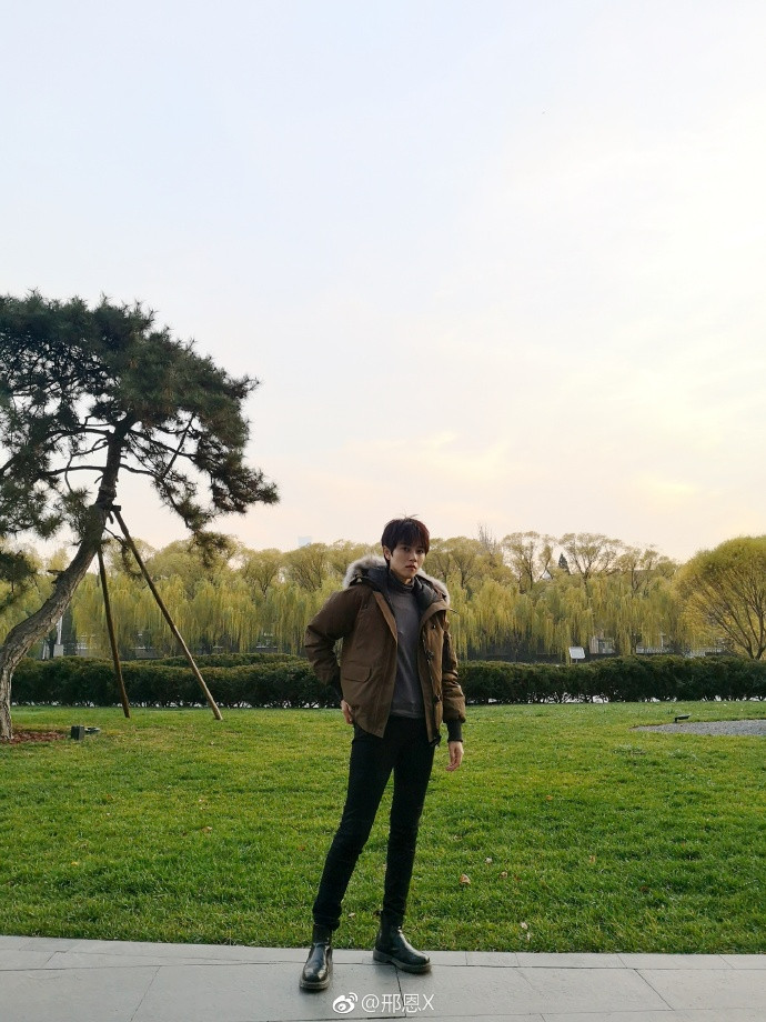 005PvHKjly1fxbdn0k2iaj32ao328kjn