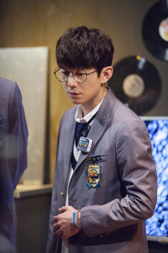 473dc466gy1fz2keafs2jj22w04c0qv8