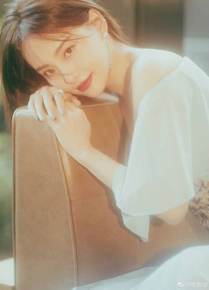 49de723aly1fxrbyozm7aj22oo3pukjq