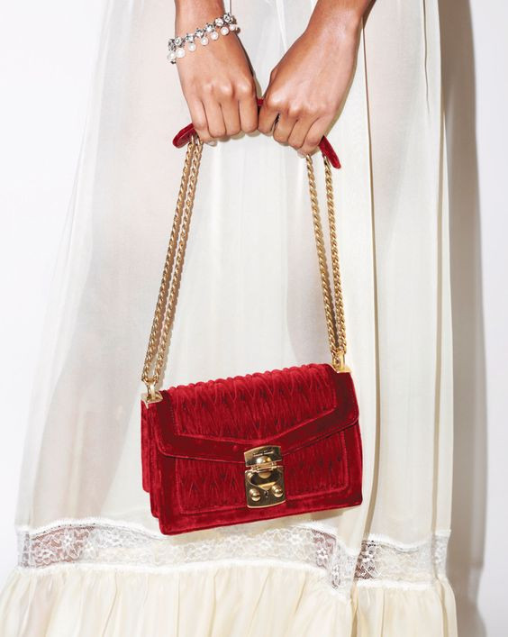 640681425d36686b9b9d3e60fb9ce922