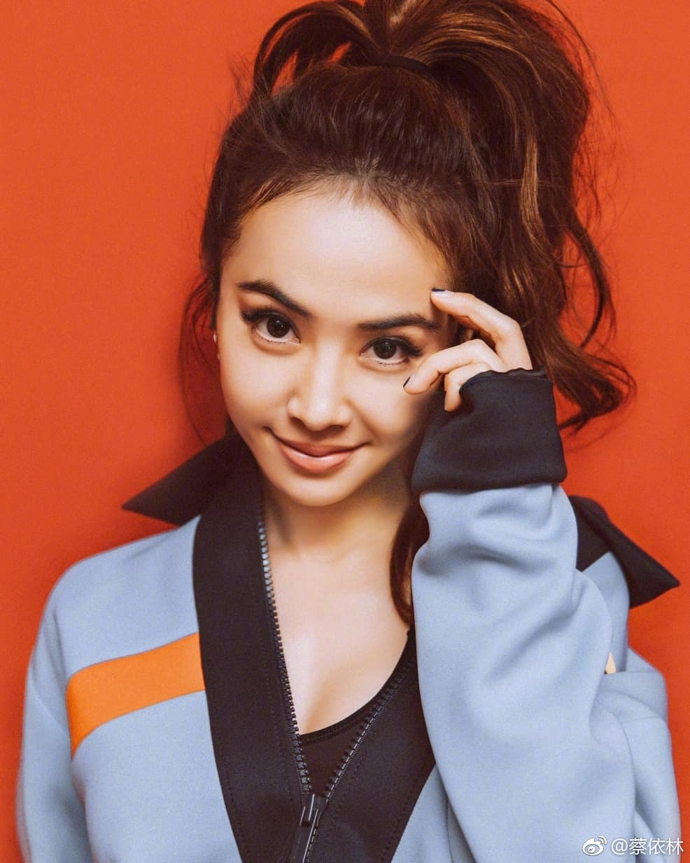 67dfe971gy1fy0hp9e7zyj20re0y9ac3