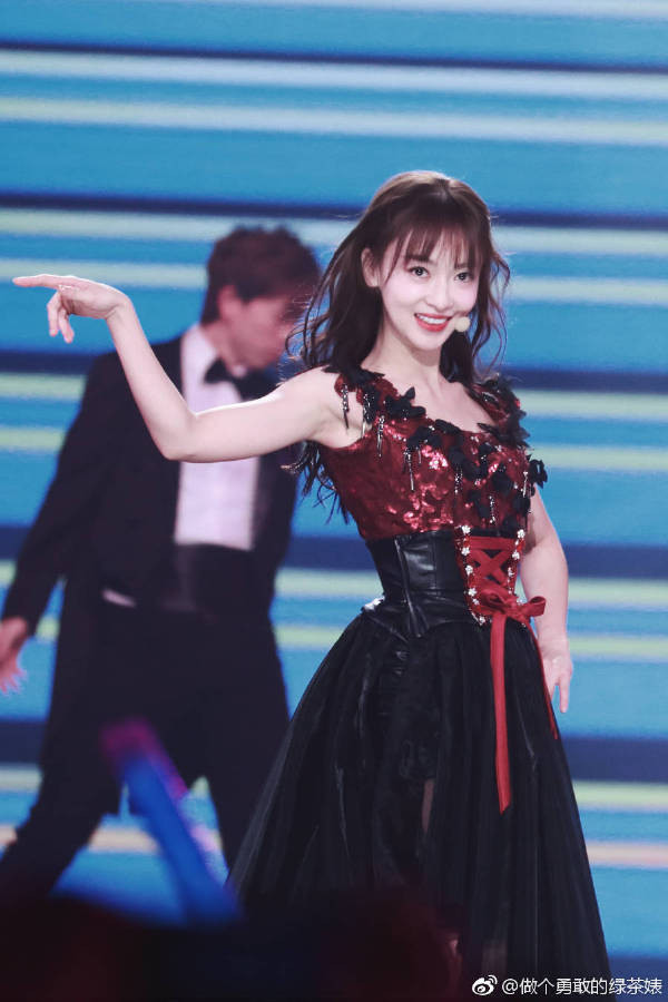 70cda93dly1fyqc7mpc6dj20p111k76t