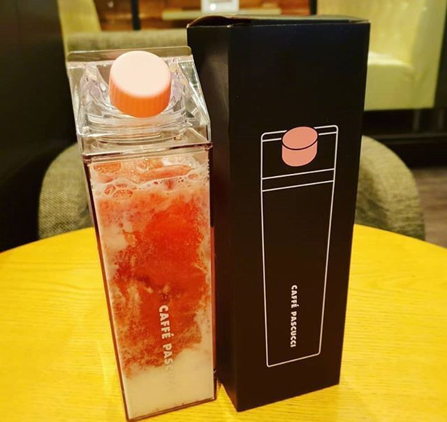 76cf6d7fly1fzf6ypeuhij20hs0hswfl