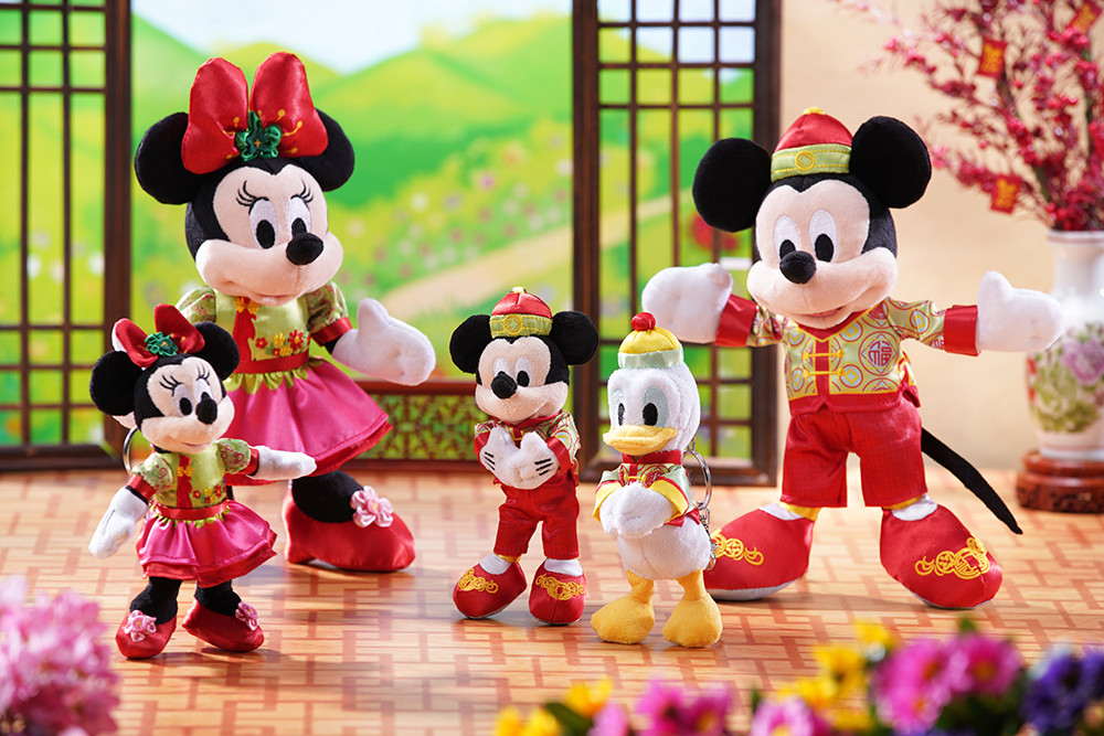 HKDL_CNY_Merch_Mickey and Friends Series_02