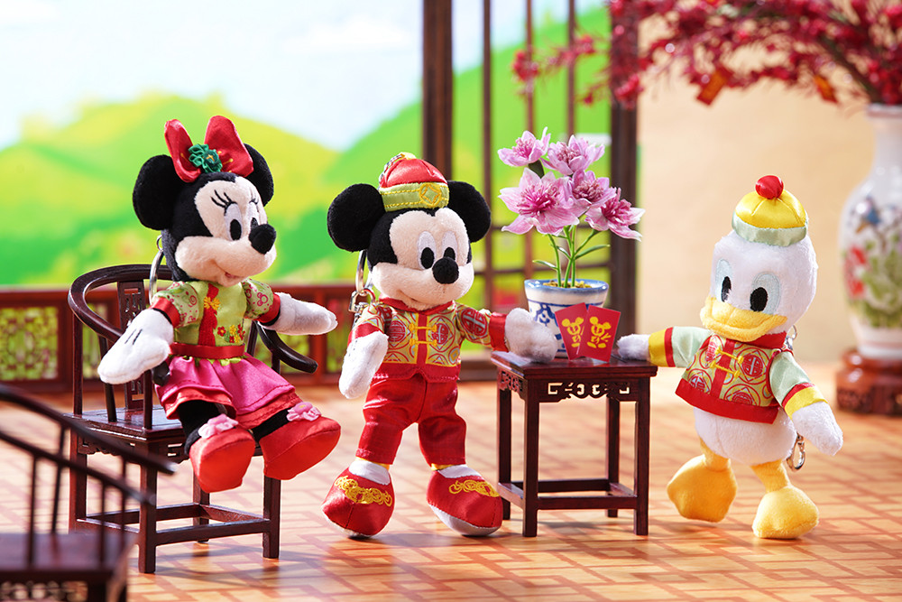 HKDL_CNY_Merch_Mickey and Friends Series_04