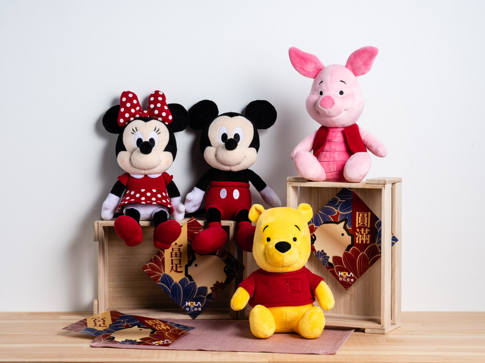 HOLA限量新年福袋