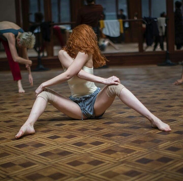 MV5BODE5OTQxOTUtNmU1Yy00NmUzLWJhNWQtMzFmZjQ1MzVmZDQ2XkEyXkFqcGdeQXVyMzU4ODM5Nw@@._V1_